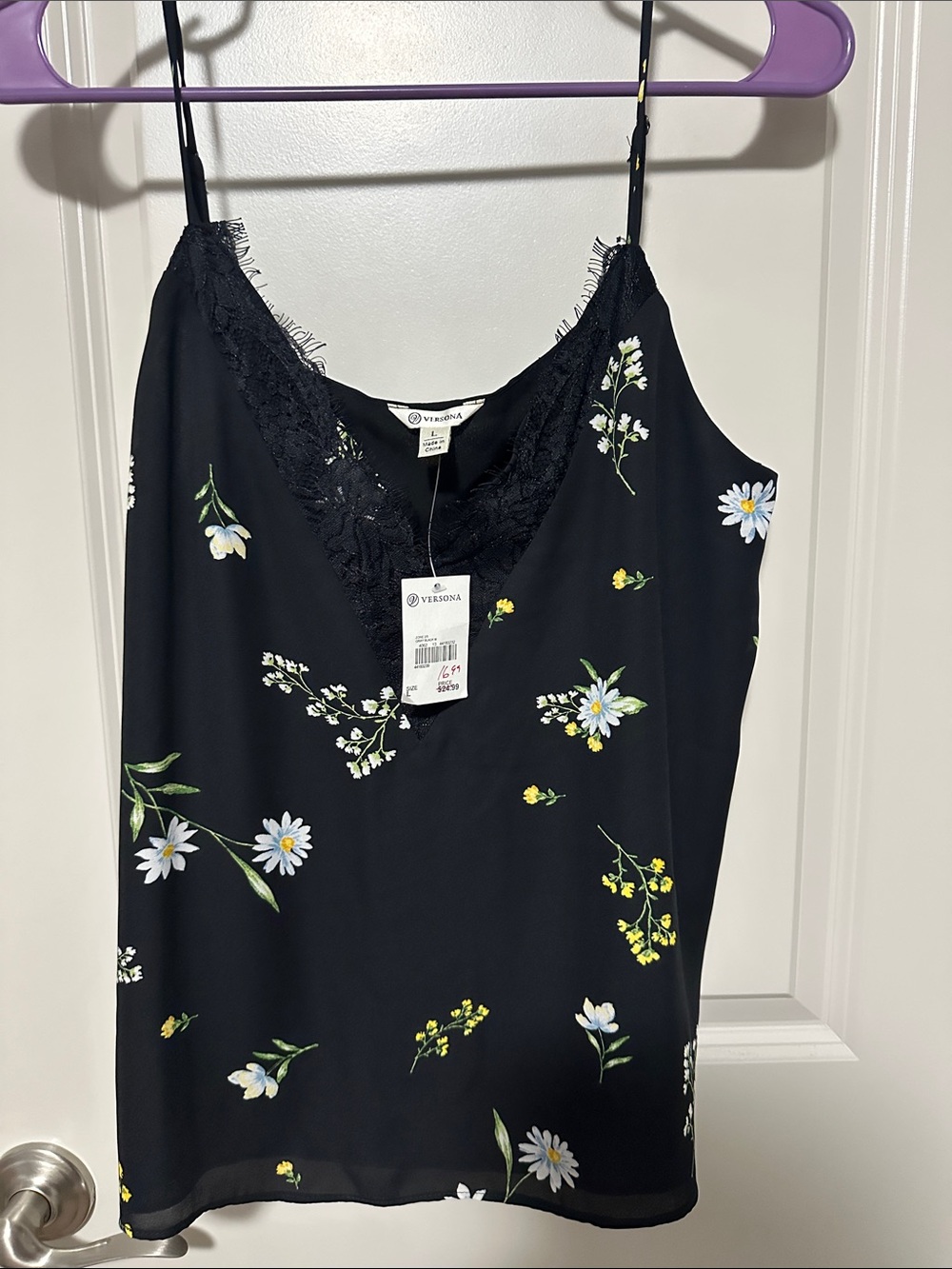 Vero Moda Black Floral Lace-Trim Cami Top